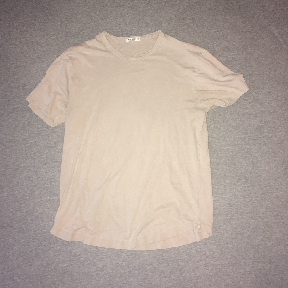 Buck Mason Curved Hem Tee Shirt. Medium.
